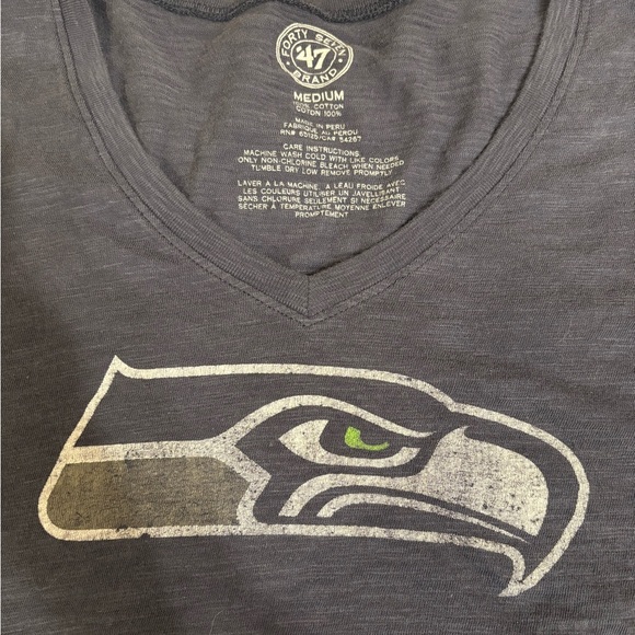 Seattle Seahawks V-Neck- Size Medium - Picture 5 of 7